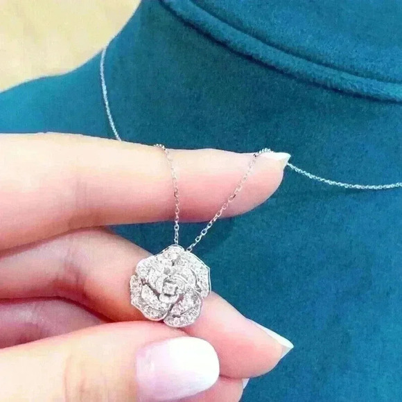 New Gorgeous 925 Silver Sim. Diamond Rose Necklace - Picture 2 of 4